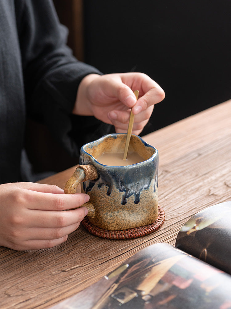 Hemp rope shaped cup