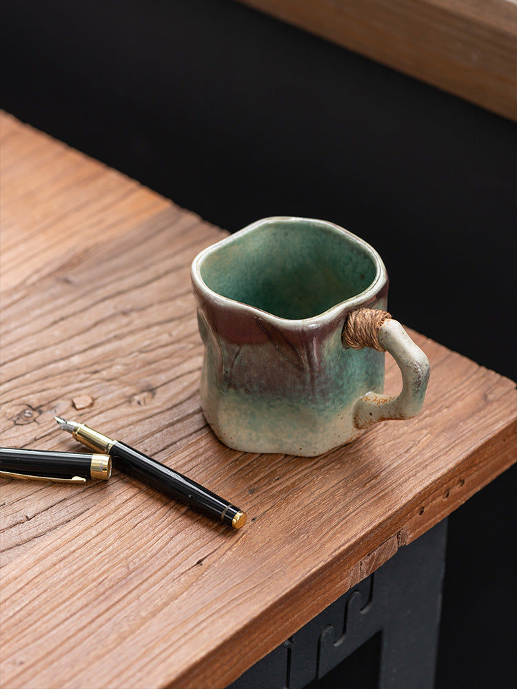 Hemp rope shaped cup